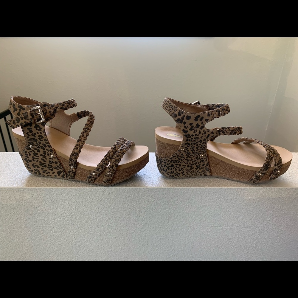 Volatile Leopard Wedges